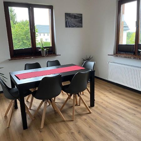 Ringtoys Rooms Mit Einem Gemeinschaftsbad One Bathroom To Share With Four Rooms Welcherath Екстериор снимка