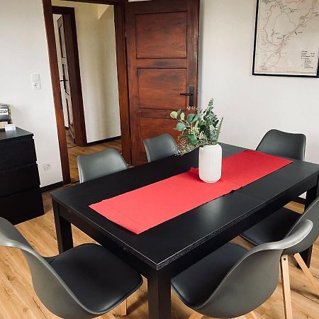 Ringtoys Rooms Mit Einem Gemeinschaftsbad One Bathroom To Share With Four Rooms Welcherath Екстериор снимка